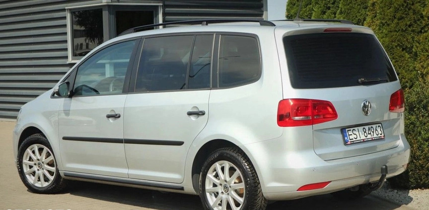 Volkswagen Touran cena 34900 przebieg: 173000, rok produkcji 2011 z Słupca małe 56